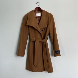 Aritzia Babaton The Connor Coat Virgin Wool Blend in Camel Colour XS